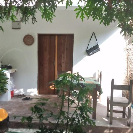 Moringe Home Stay - Village House Jambiani  Buitenkant foto