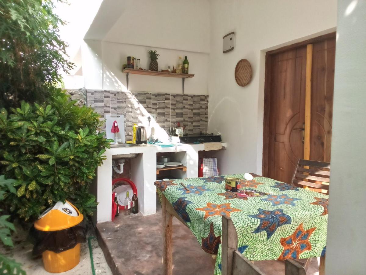 Moringe Home Stay - Village House Jambiani  Buitenkant foto