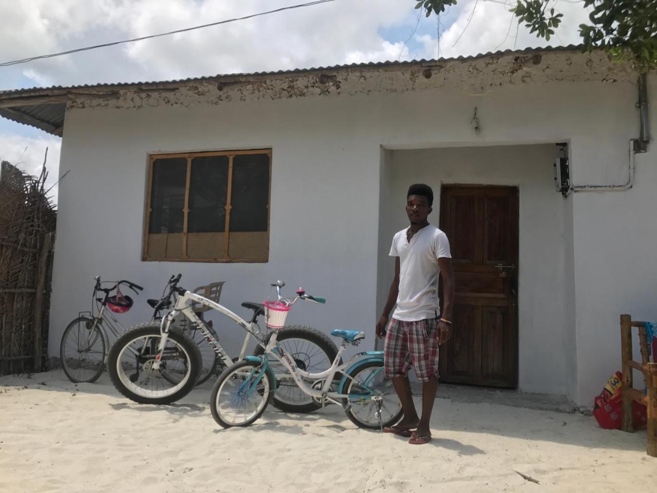 Moringe Home Stay - Village House Jambiani  Buitenkant foto