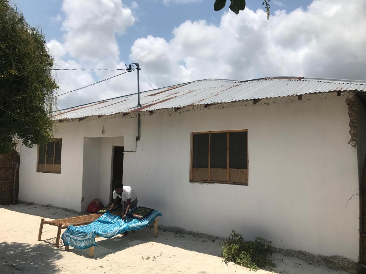 Moringe Home Stay - Village House Jambiani  Buitenkant foto